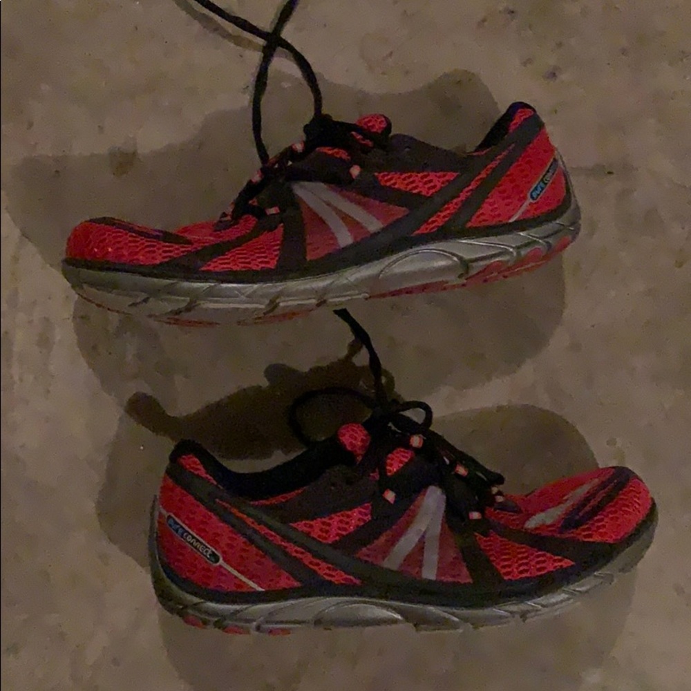 Brooks pure connect shoes